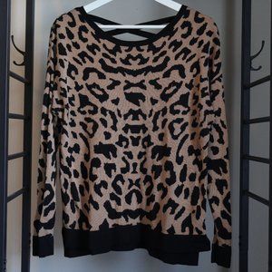 Ricki's crew neck leopard print knit medium sweater